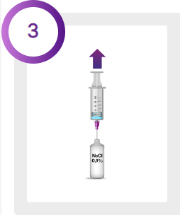Spruta och en flaska med natriumkloridlösning pil uppåt